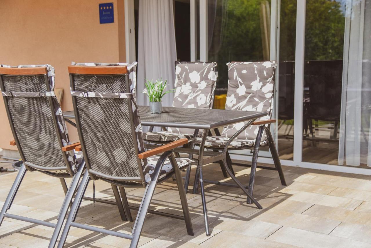 שיבניק Apartment Andrija מראה חיצוני תמונה